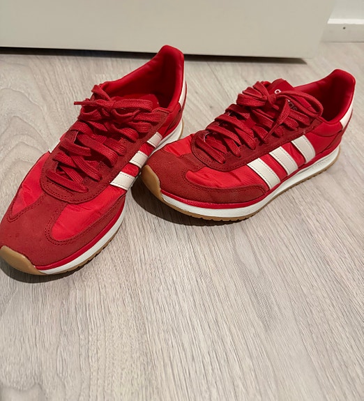 Adidas run 70s kengät