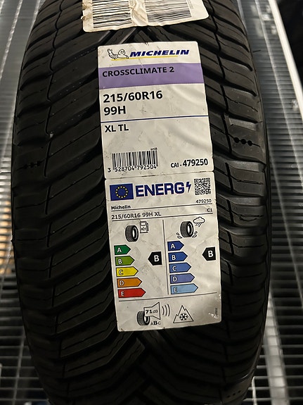 215/60-16 99H Michelin CrossClimate2