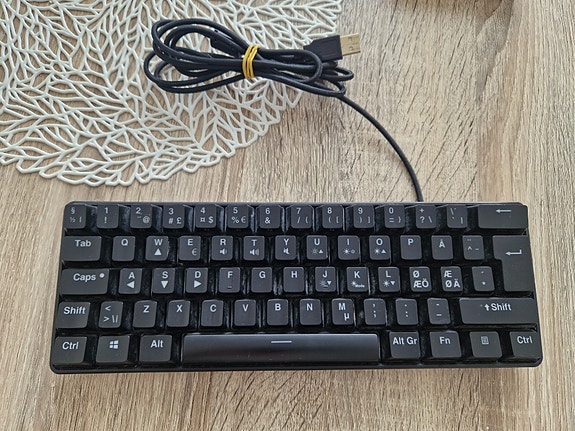 NOS C-250 MINI PRO RGB