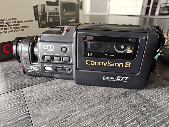 Canon E77 Canovision 8 videokamera