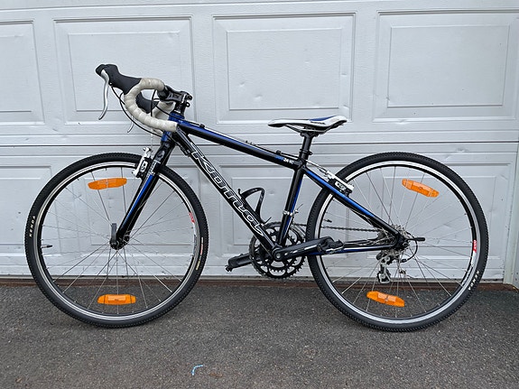 Kona lasten maantiepyörä 24" musta/sininen