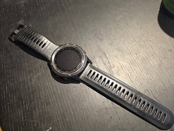 Garmin Fenix 3 sykevyöllä