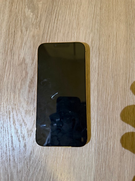 Rikkinäinen iPhone 13 Pro Max Rose Gold