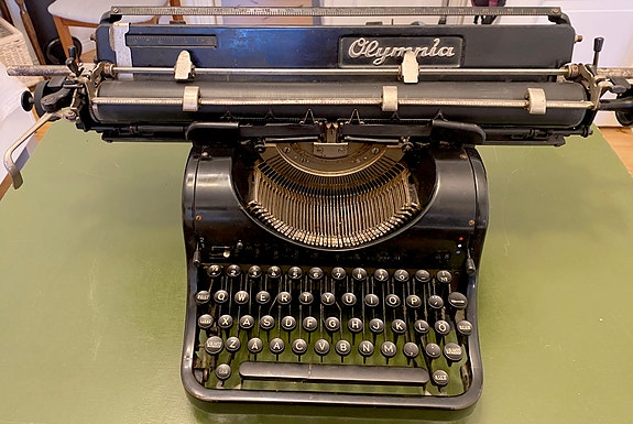 Olympia Mod 8 vm.1948 kirjoituskone