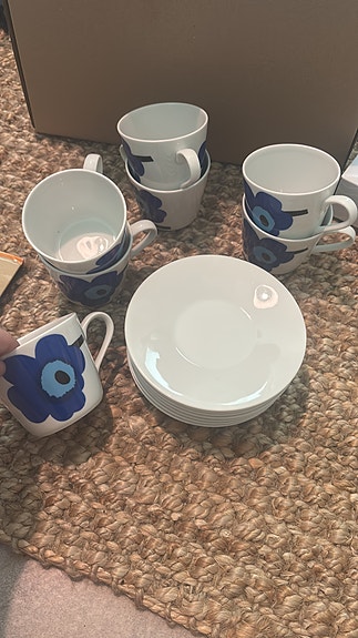 Marimekko Unikko kahvikupit ja lautaset sininen