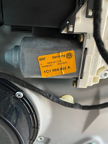 Golf IV / Bora sähkölasien moottorit (4kpl)