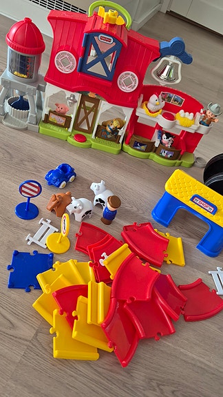 Fisher-Price lelujen sekapaketti ja potkupyörä