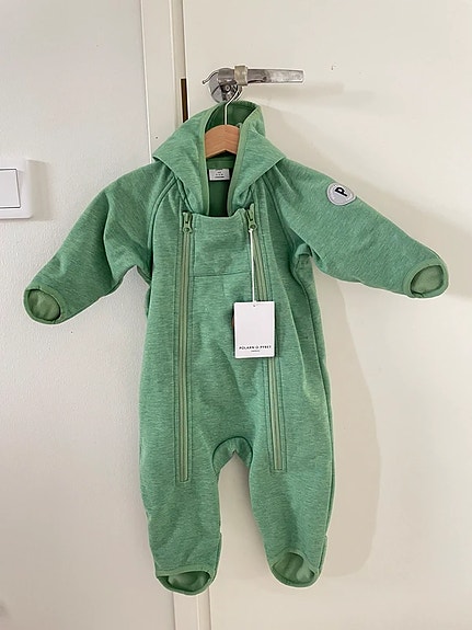 Uusi polarn wind fleece haalari koko 68,laput kiinni