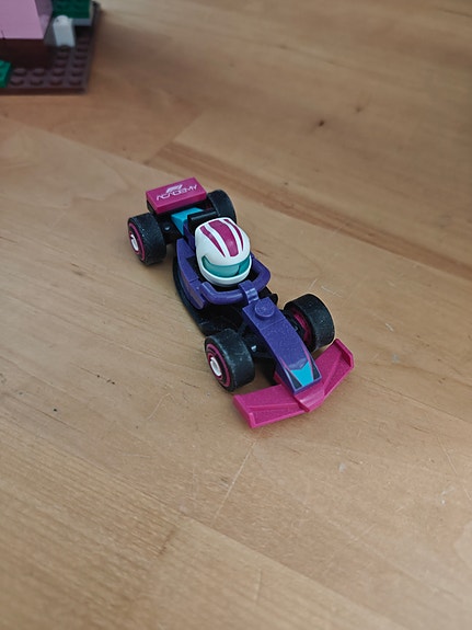LEGO kilpa-auto lelu