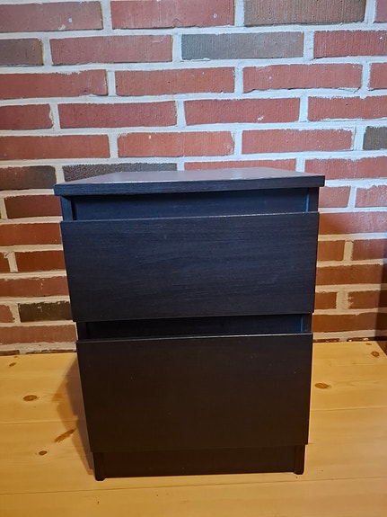 IKEA KULLEN lipasto/yöpöytä