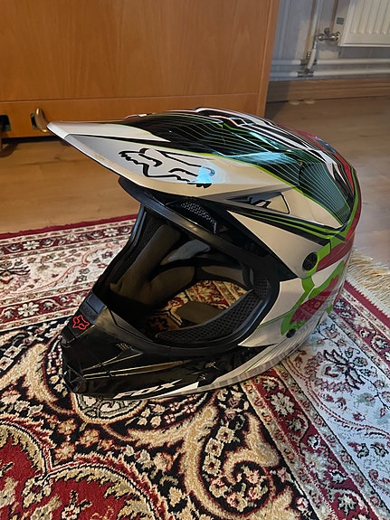 Fox V1 Helmet