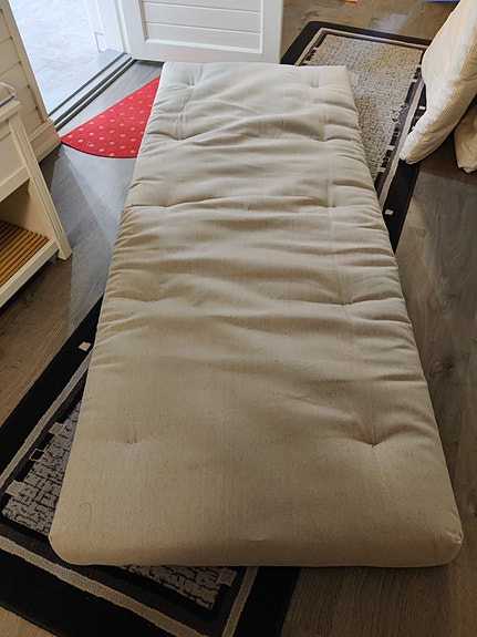 Villa& Peite Futon patja ja petari