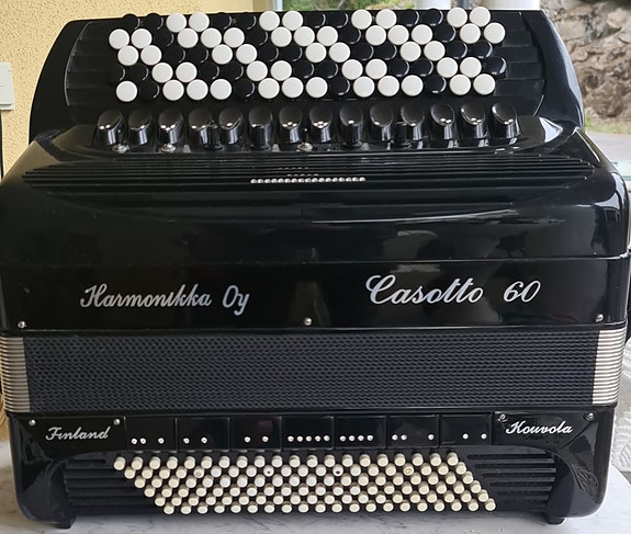 Harmonikka Kouvola 60 Cassotto