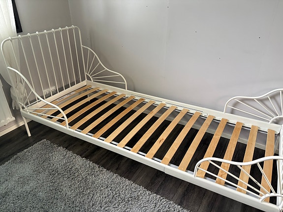 Ikea Minnen sänky
