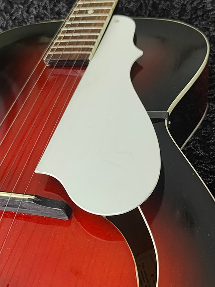 Landola model 5 kitara (vm 1955)