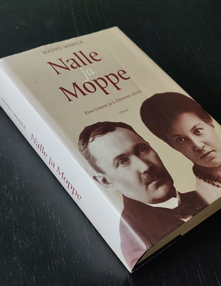 Hannu Mäkelä, Nalle ja Moppe. Eino Leinon ja L. Onervan elämä.