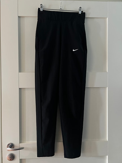 Nike Dri-Fit housut koko XS
