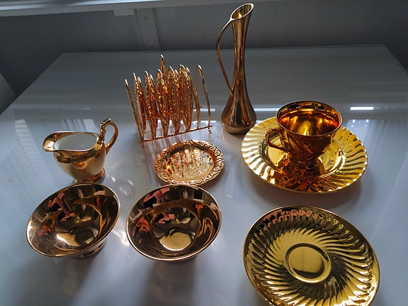 Golden Age tai Golden Plated astiastoa