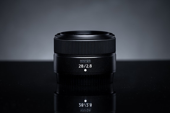 O:Nikon Nikkor Z 28mm f/2.8