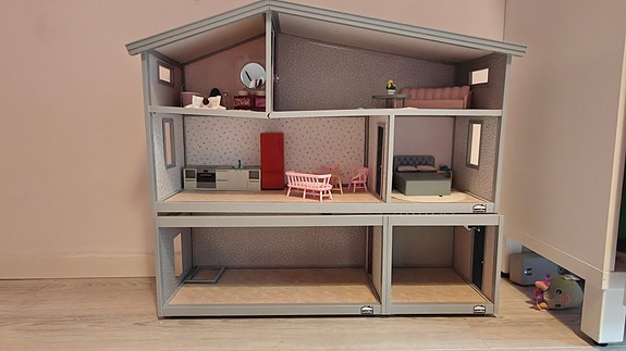 Lundby nukkekoti ja huonekalut