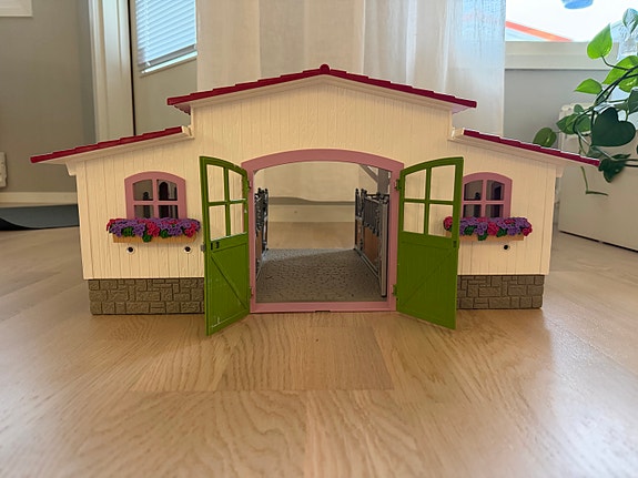 Schleich-talli