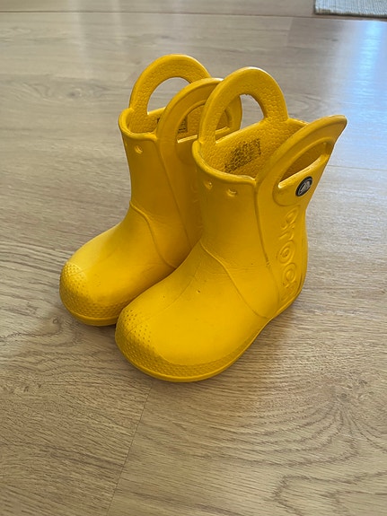 Crocs saappaat