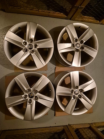Skoda Rock alumiinivannesarja 16"