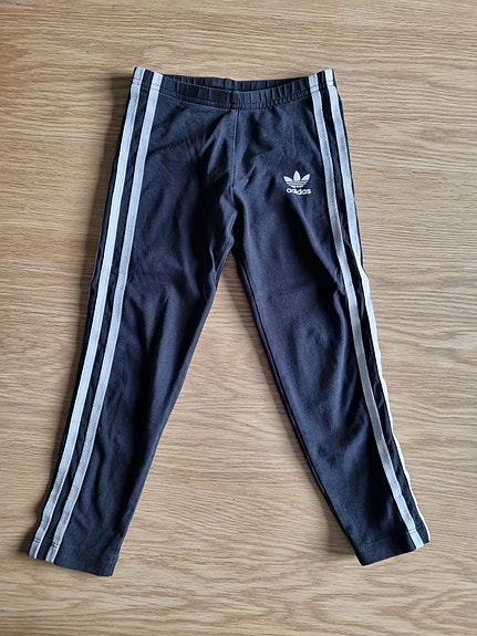 Adidas housut 110