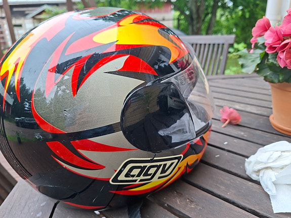AGV kypärä