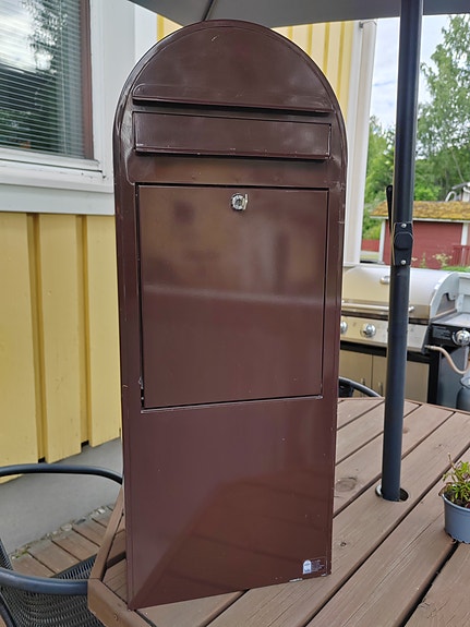 Bobi postilaatikko