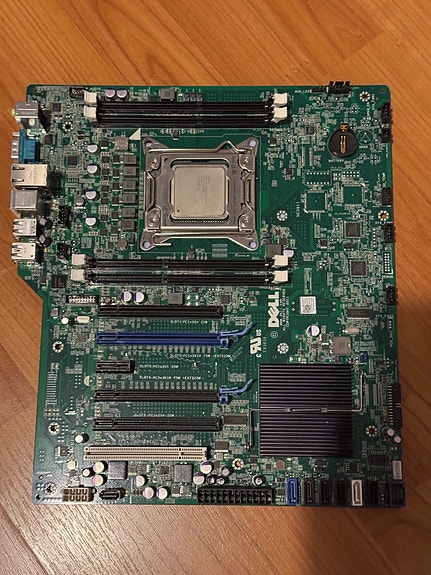 Intel Xeon 2620 + Dell emolevy
