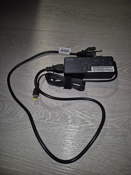 Lenovo AC Adapteri 90W