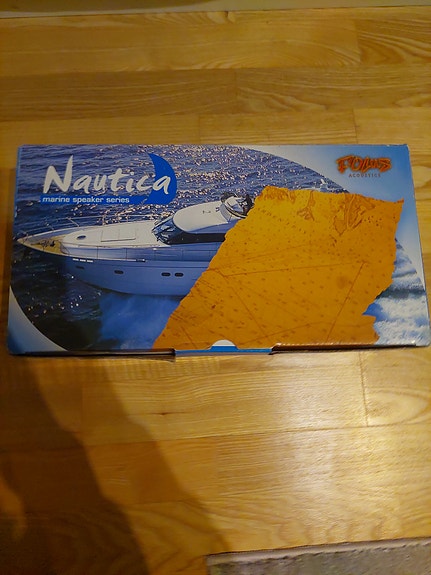Uudet Nautica Focus 525 veneen kaiuttimet