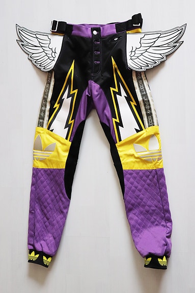 Harvinaiset Jeremy Scott Adidas Wings Motocross -housut
