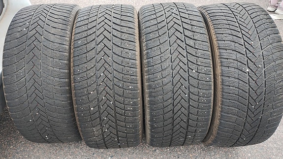 245/40r19 m+s