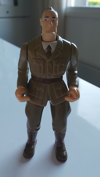 Komentaja Rourke figuuri (Disney Atlantis, McDonald’s 2001)