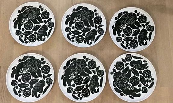 Marimekko Oiva Karhuemo lautanen