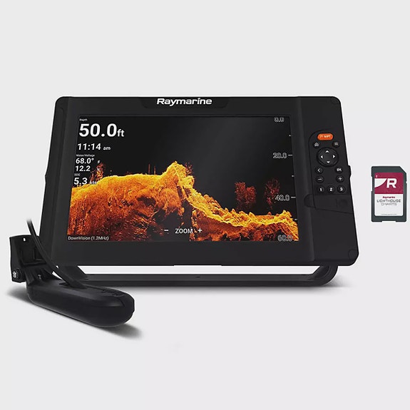 Raymarine Element 12 HV plotteri kaiku ja Pohjois Euroopan kartta