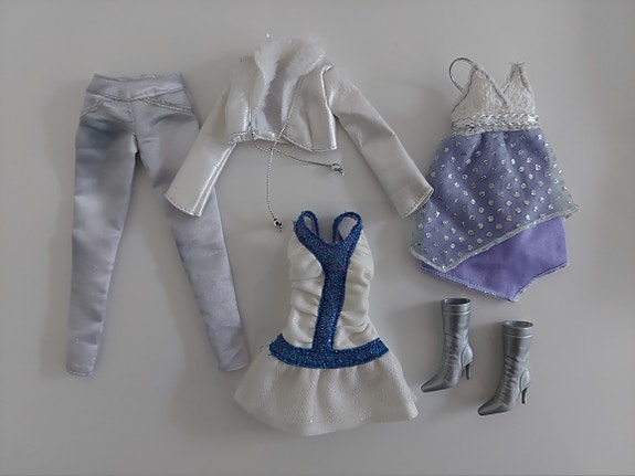 Barbie Fashion Fever vaatteita