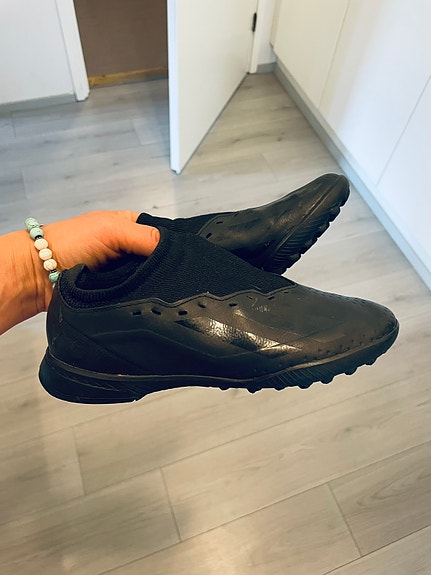Adidas turffit 33