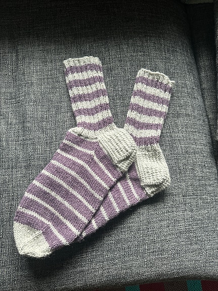 Villasukat 44-45