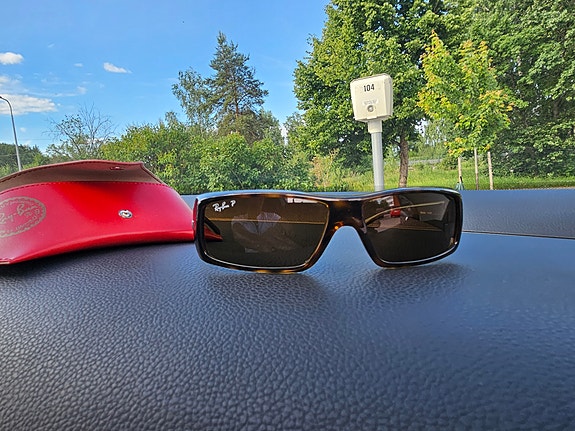 Naisten Ray-Ban RB 4094 aurinkolasit