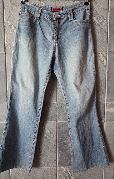 Weinu matalavyötäröiset bootcut / flare farkut, koko 40 (korjattu)