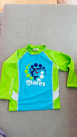 Mares uima paita
