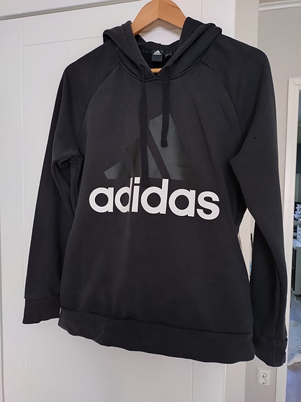 Adidas-huppari