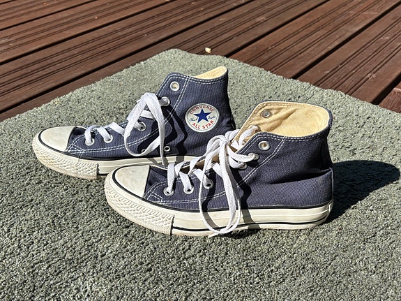 Converse korkeavartiset kengät