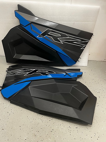 Polaris RZR 1000 XP  2 kpl uusi ovi