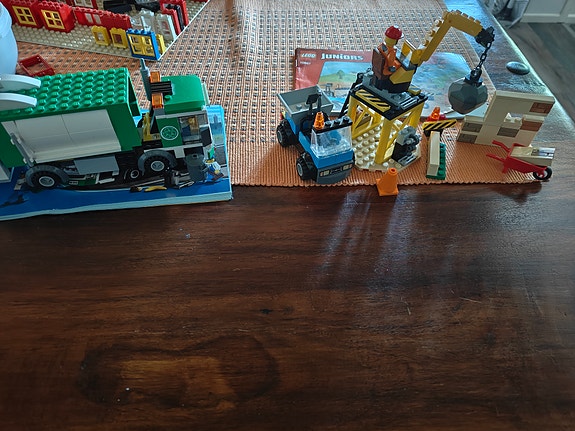 Lego roskisauto ja murskain