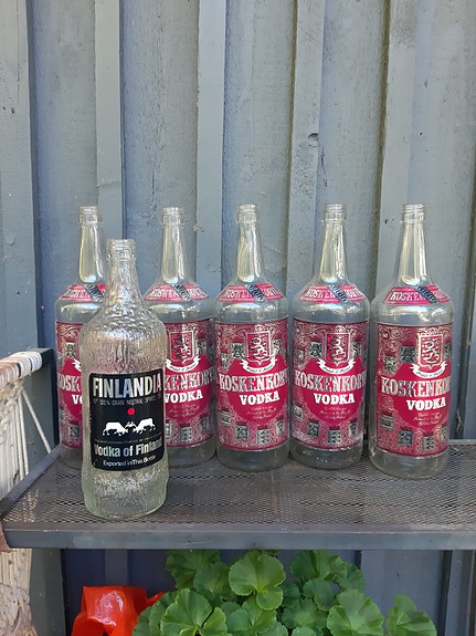 Lasipulloja
