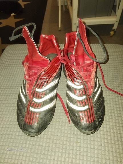 Adidas jalkapallokengät 40 60e